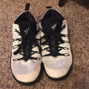 Men’s Nike HyerShift Basketball Shoes Size 11